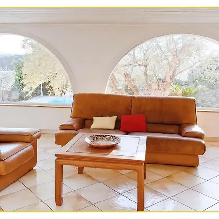 Provencal Parenthesis Apartment Antibes